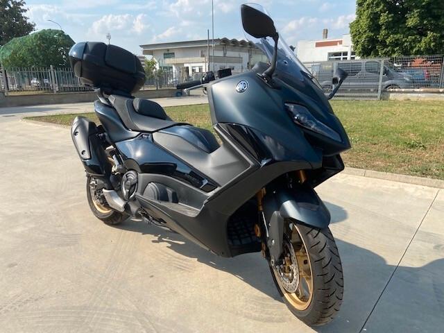 Yamaha T Max 560 TECH 2024 SOLO 200 KM