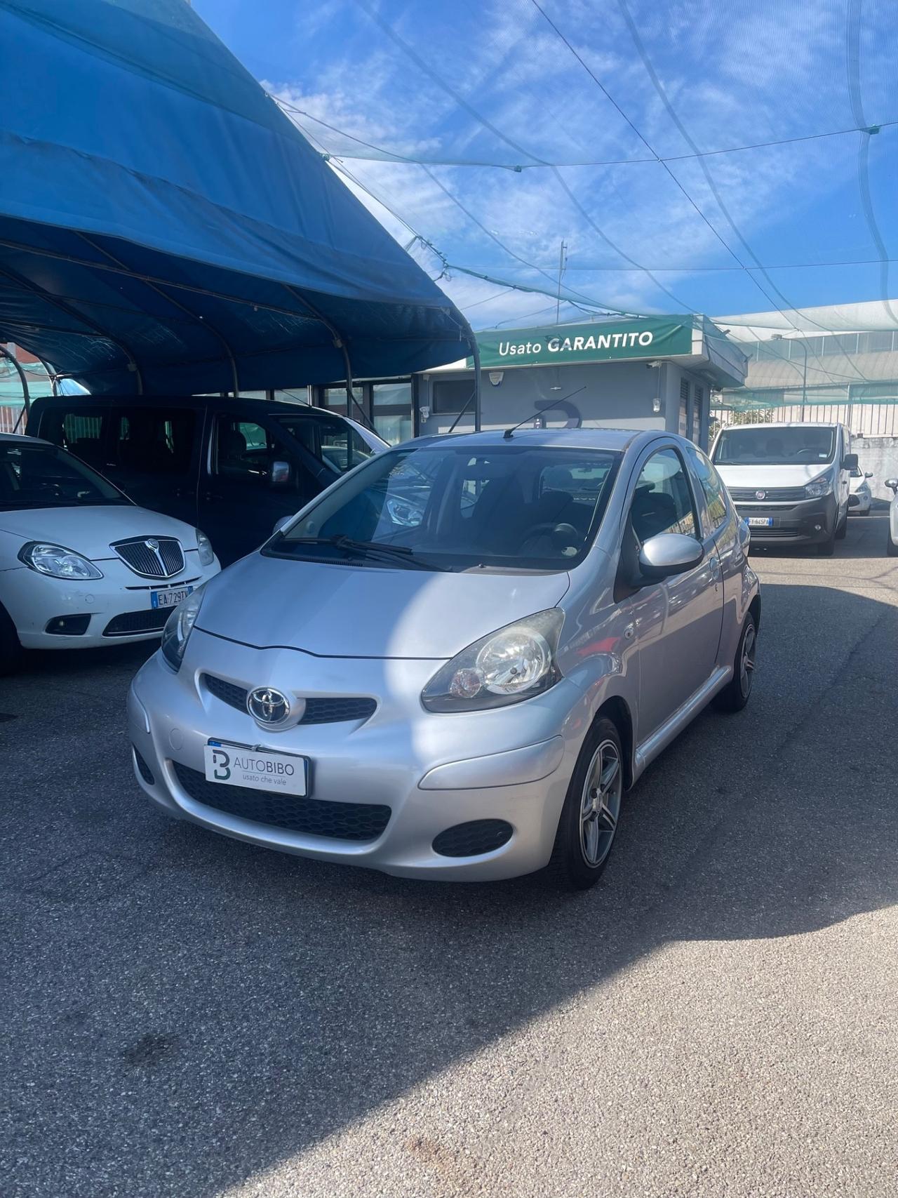 Toyota Aygo 1.0 12V VVT-i 3 porte Sol