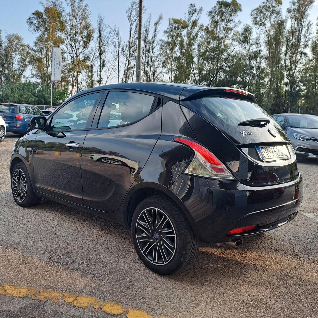 Lancia Ypsilon 1.2 Bz 69Cv Gold