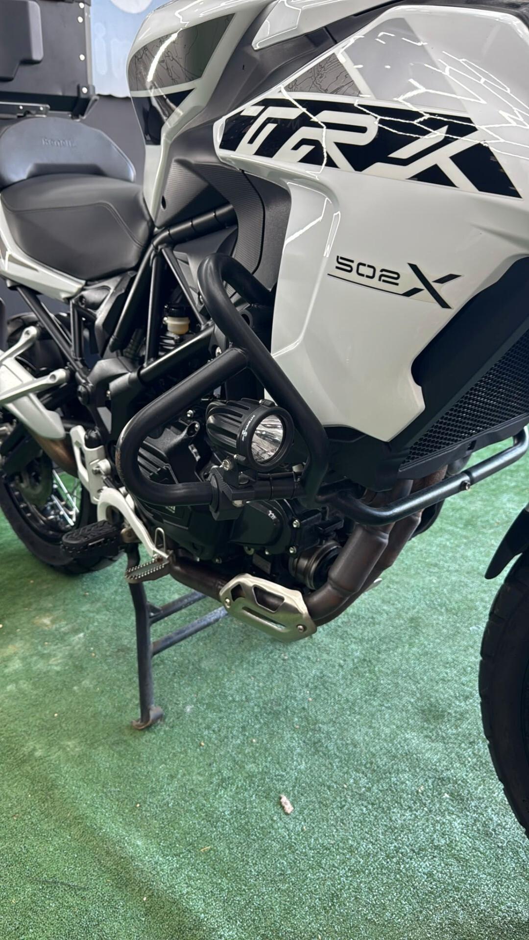 Benelli TRK 502 Base