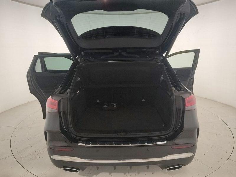 Mercedes-Benz GLA 180 d Premium auto