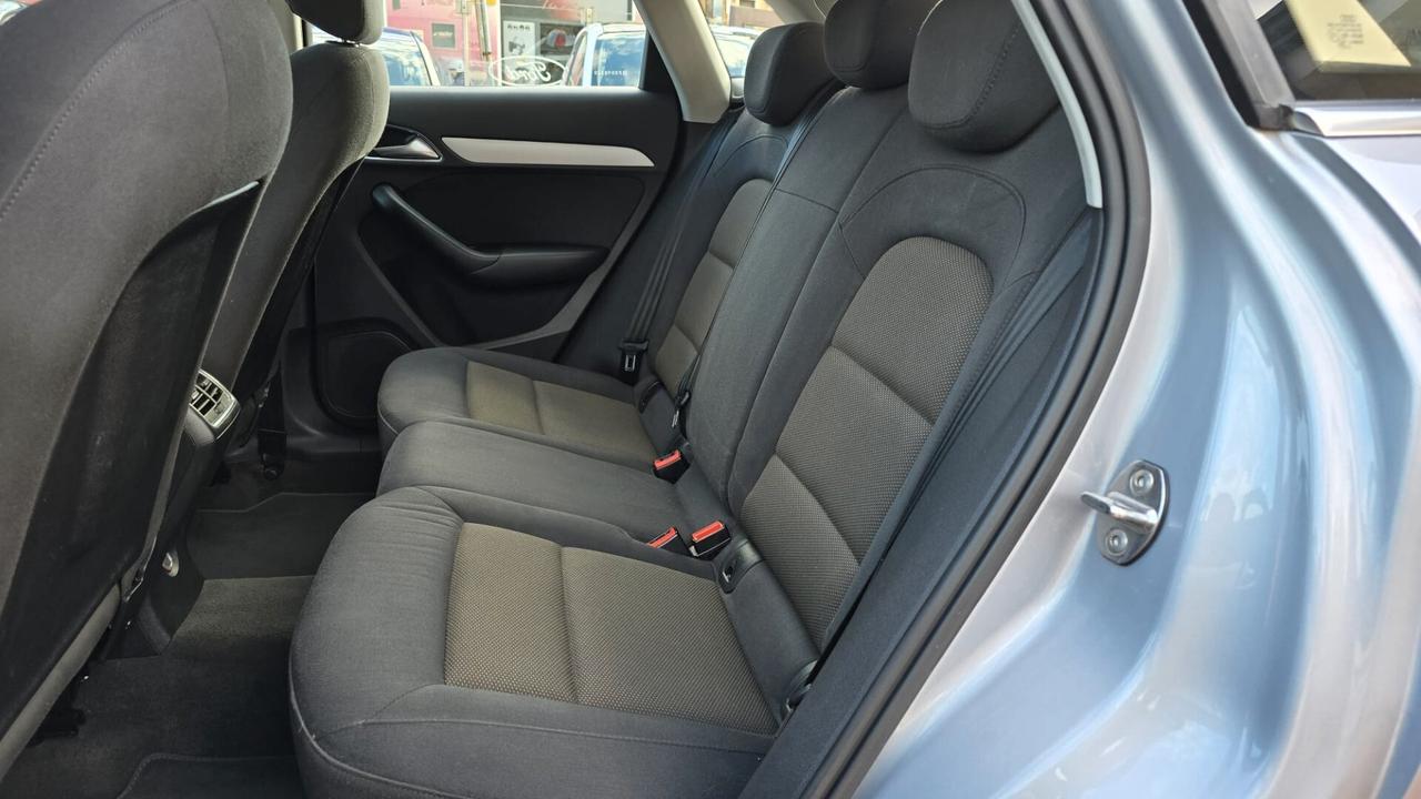Audi Q3 2.0 TDI 150 CV quattro S tronic Sport