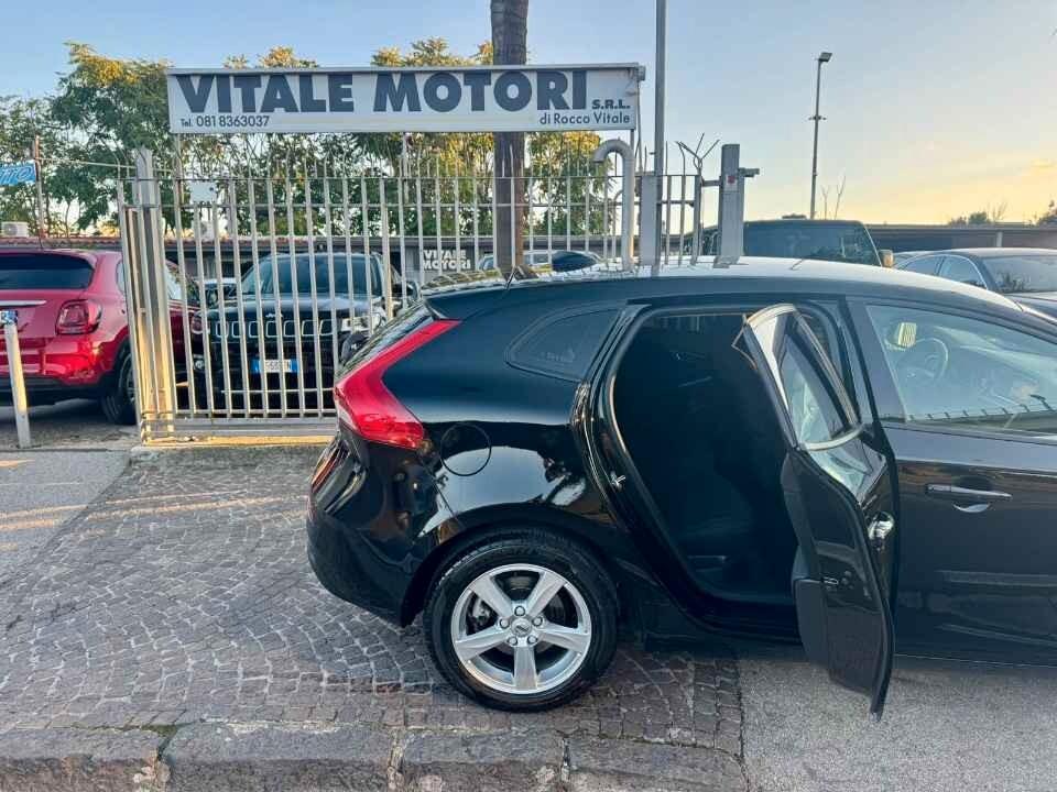 Volvo V40 2.0 D2 Inscription 120 CV