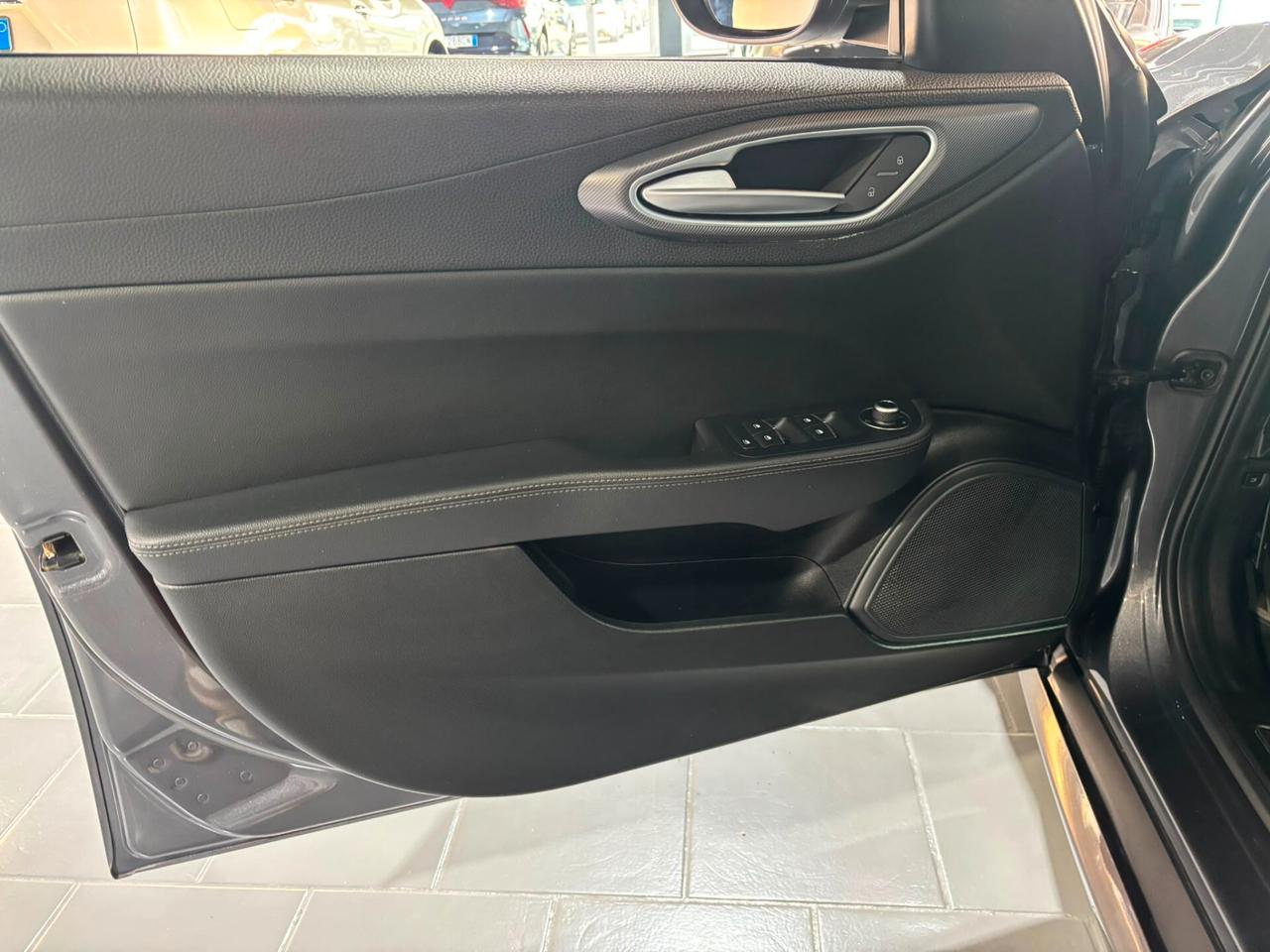 Alfa Romeo Giulia 2.2 Turbodiesel 180 CV Super
