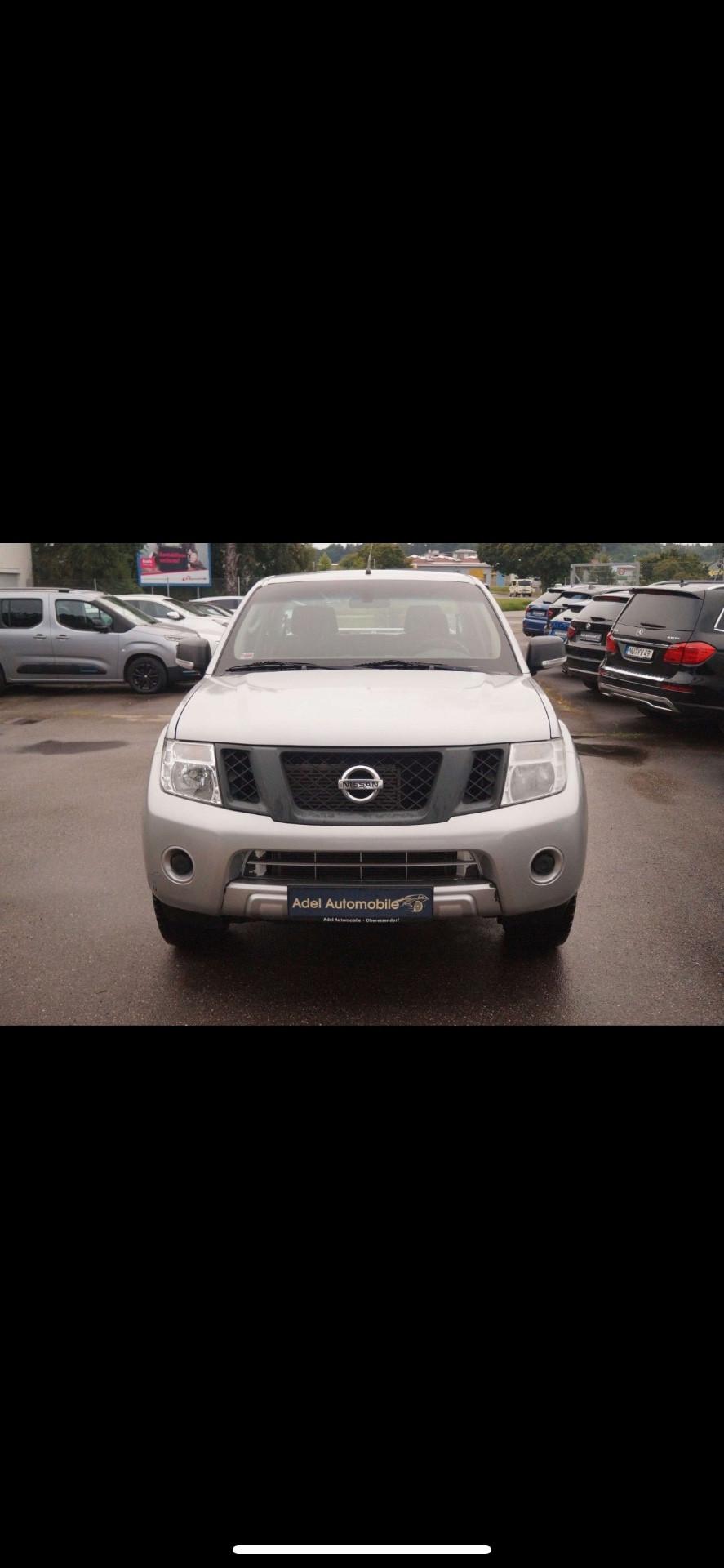 Nissan Navara 2.5 dCi 4 porte Double Cab Sport