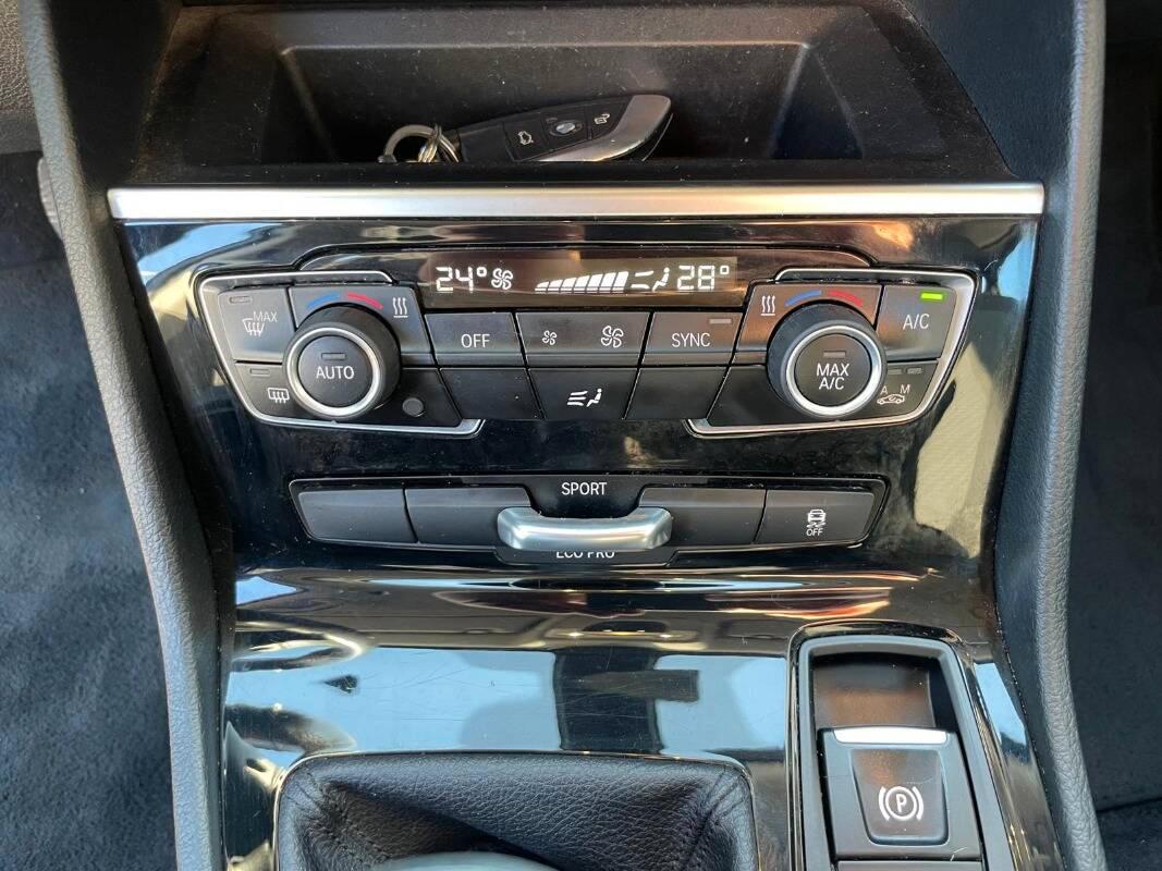 BMW Serie 2 216d Luxury