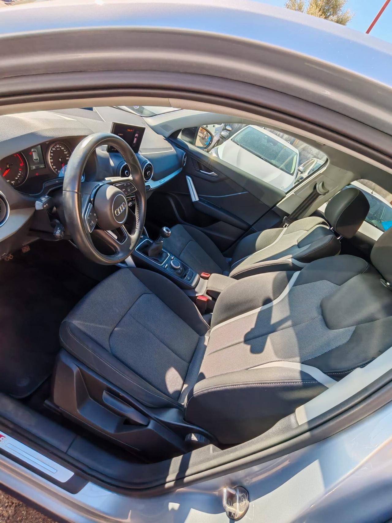 Audi Q2 30 TDI S line Edition