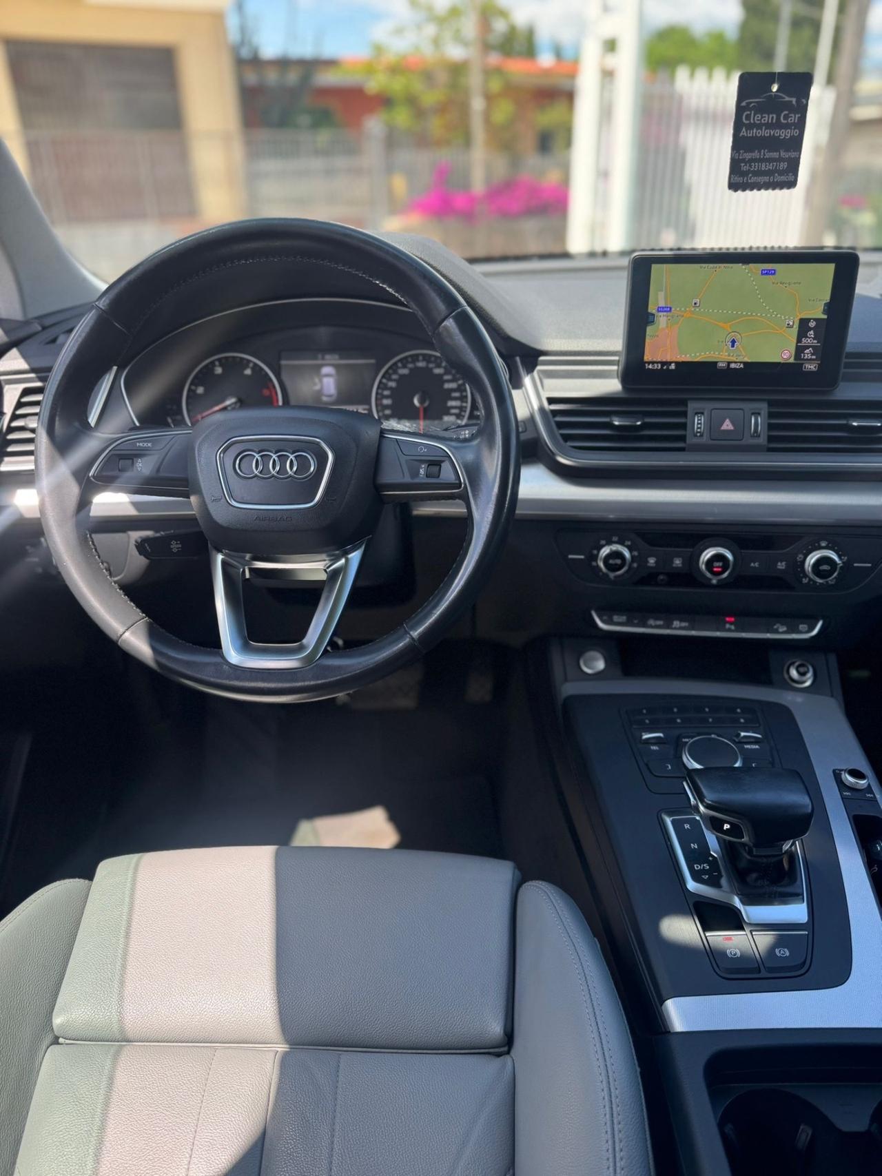 Audi Q5 2.0 TDI quattro S tronic Business Sport