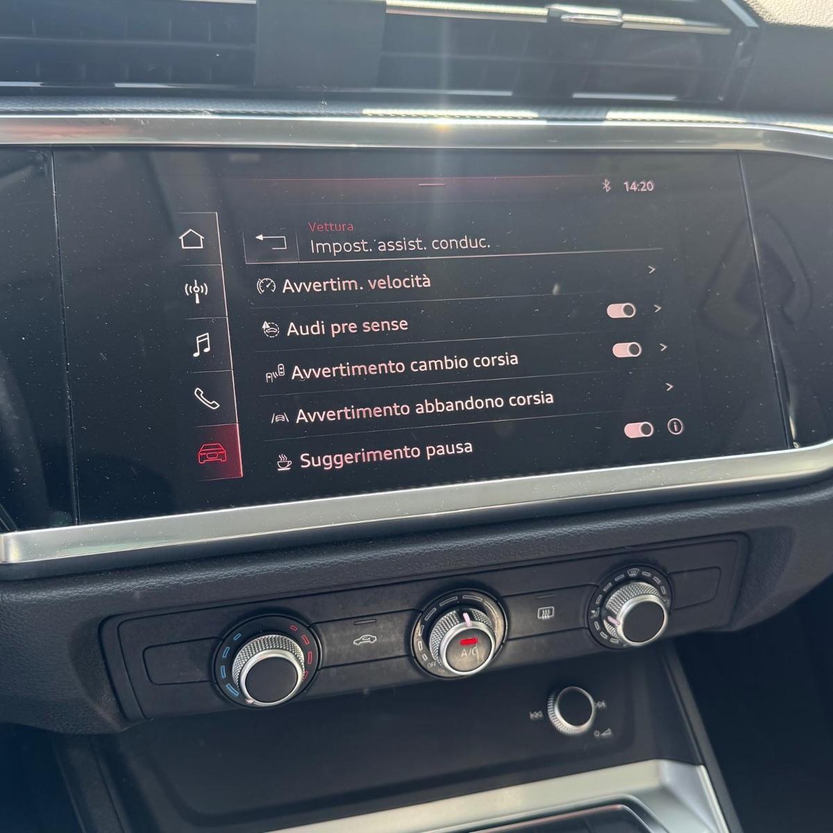 AUDI - Q3 - 35 TDI S tronic Business