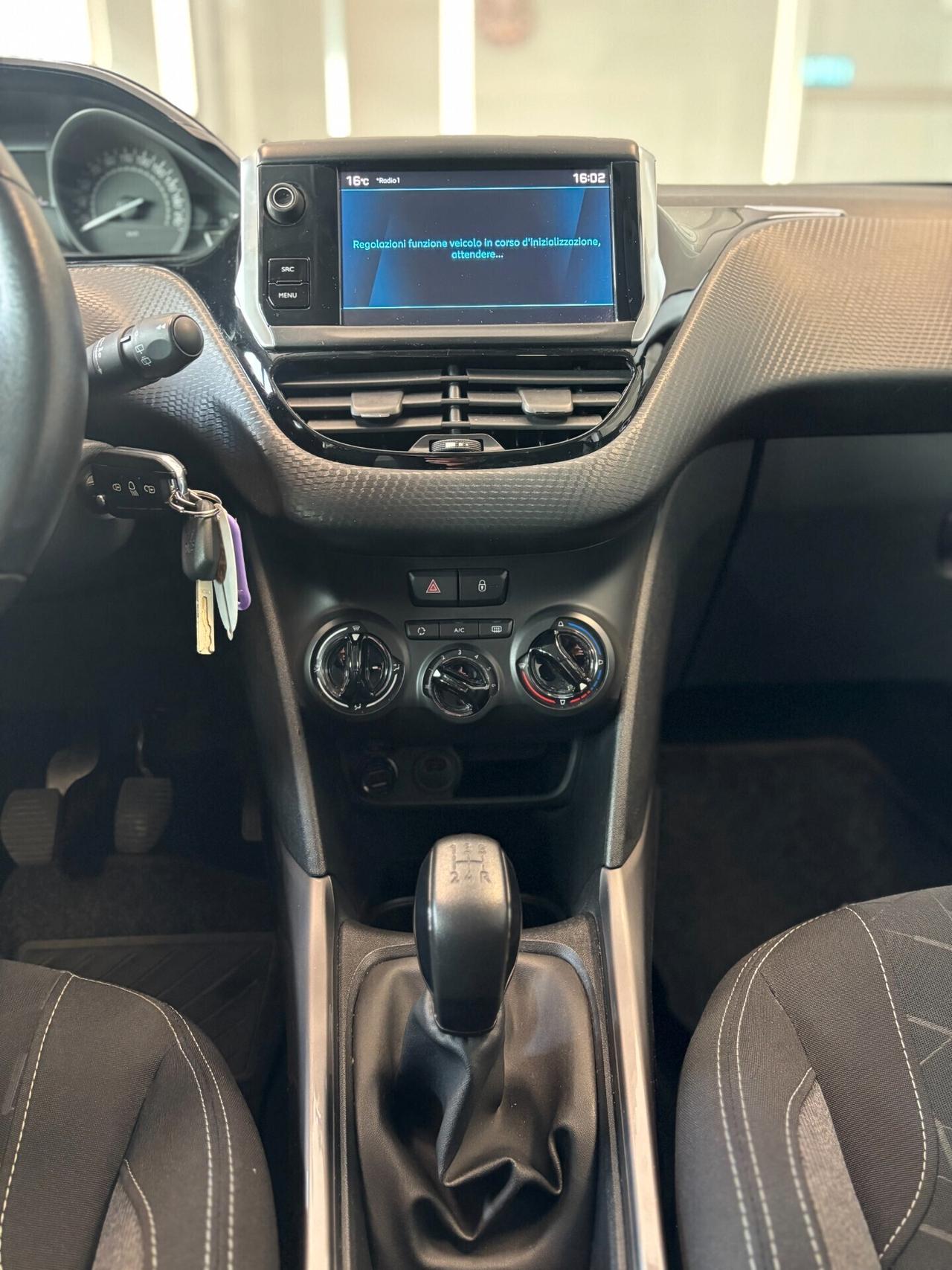 Peugeot 2008 1.2 puretech*PER NEOPATENTATI*DISTRIBUZIONE FATTA