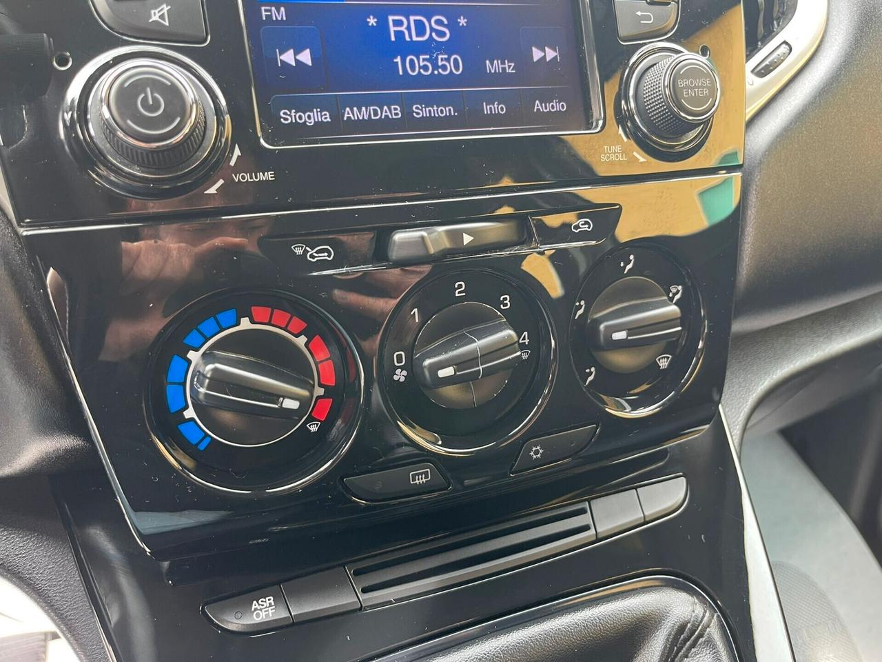 Ypsilon 1.2 69 CV 5 porte GPL Ecochic Gold