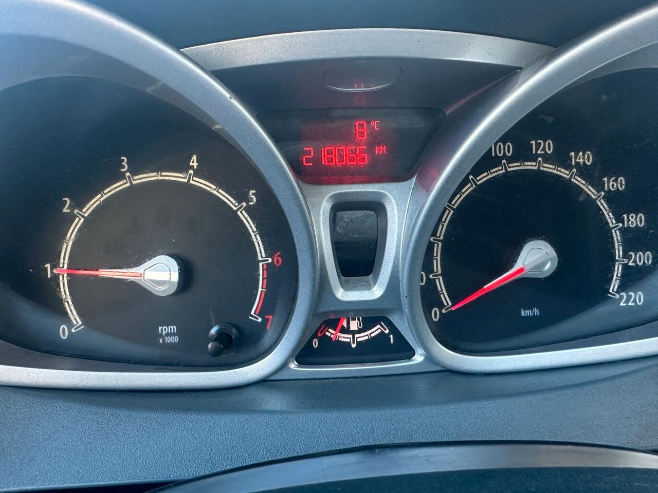 Ford Fiesta 1.4 5 porte Bz.- GPL Titanium