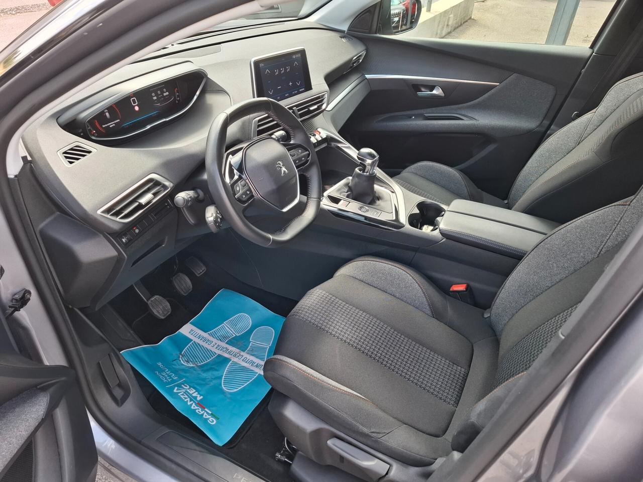 Peugeot 3008 BlueHDi 1.5 131 cv anno 2022