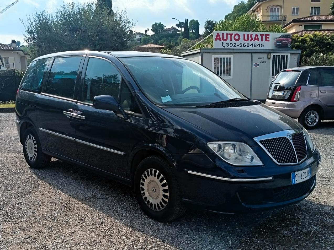 Lancia Phedra 2.2 Jtd 7 posti - Gancio traino Emblema