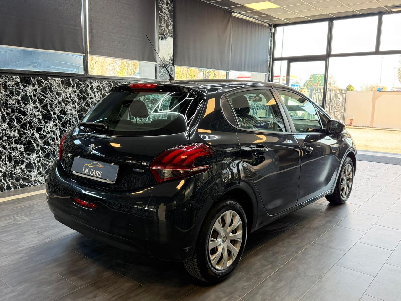 Peugeot 208 PureTech 82 5 porte Allure