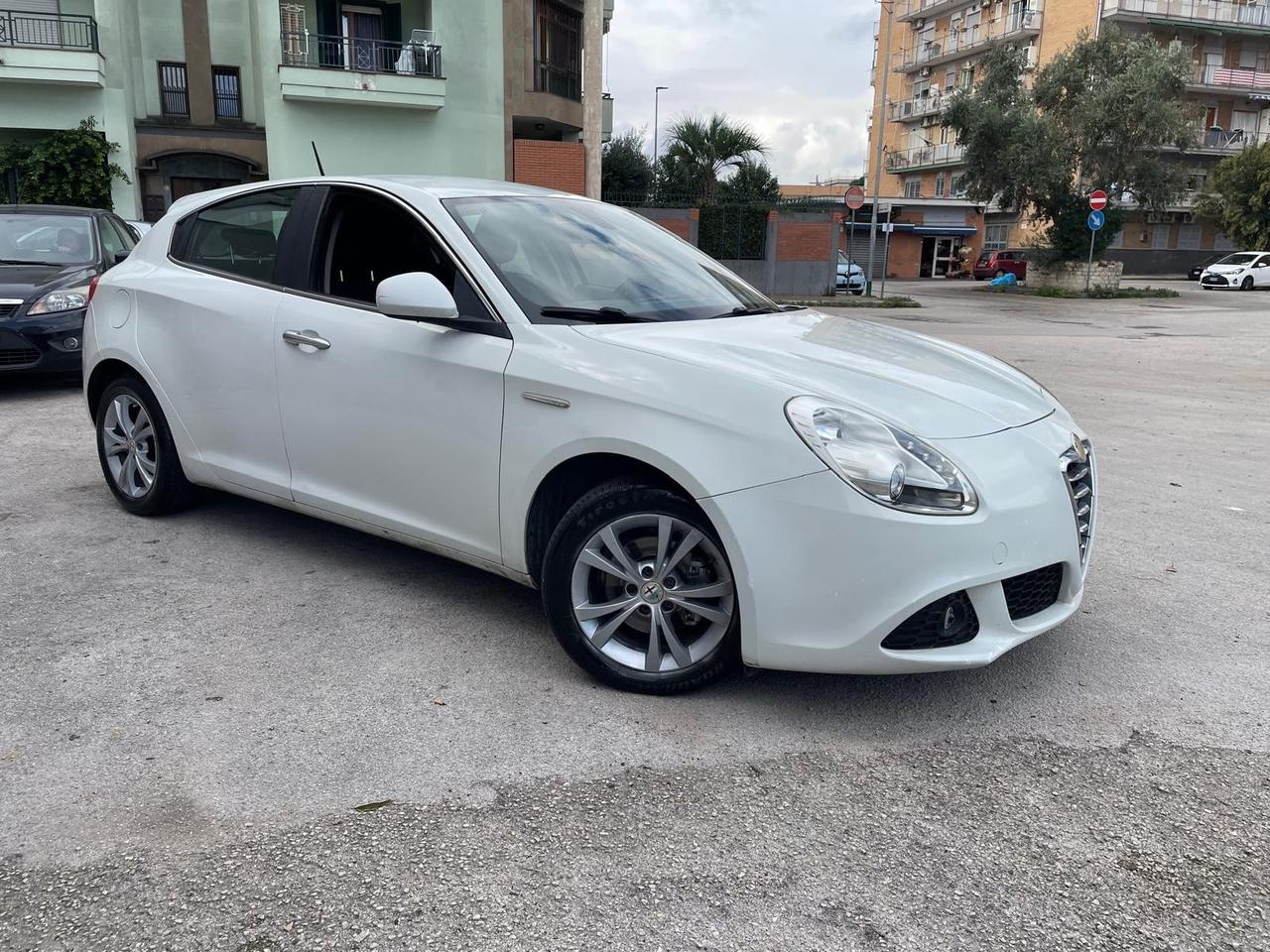 Alfa Romeo Giulietta 1.6 JTDm-2 105 CV Exclusive Full Perfett