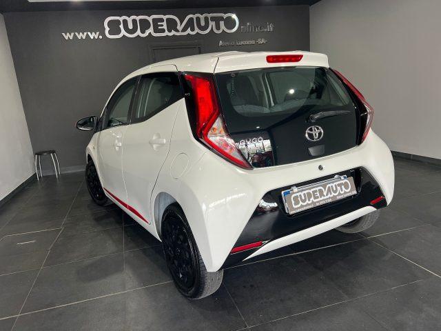TOYOTA Aygo Connect 1.0 VVT-i 72 CV 5 porte