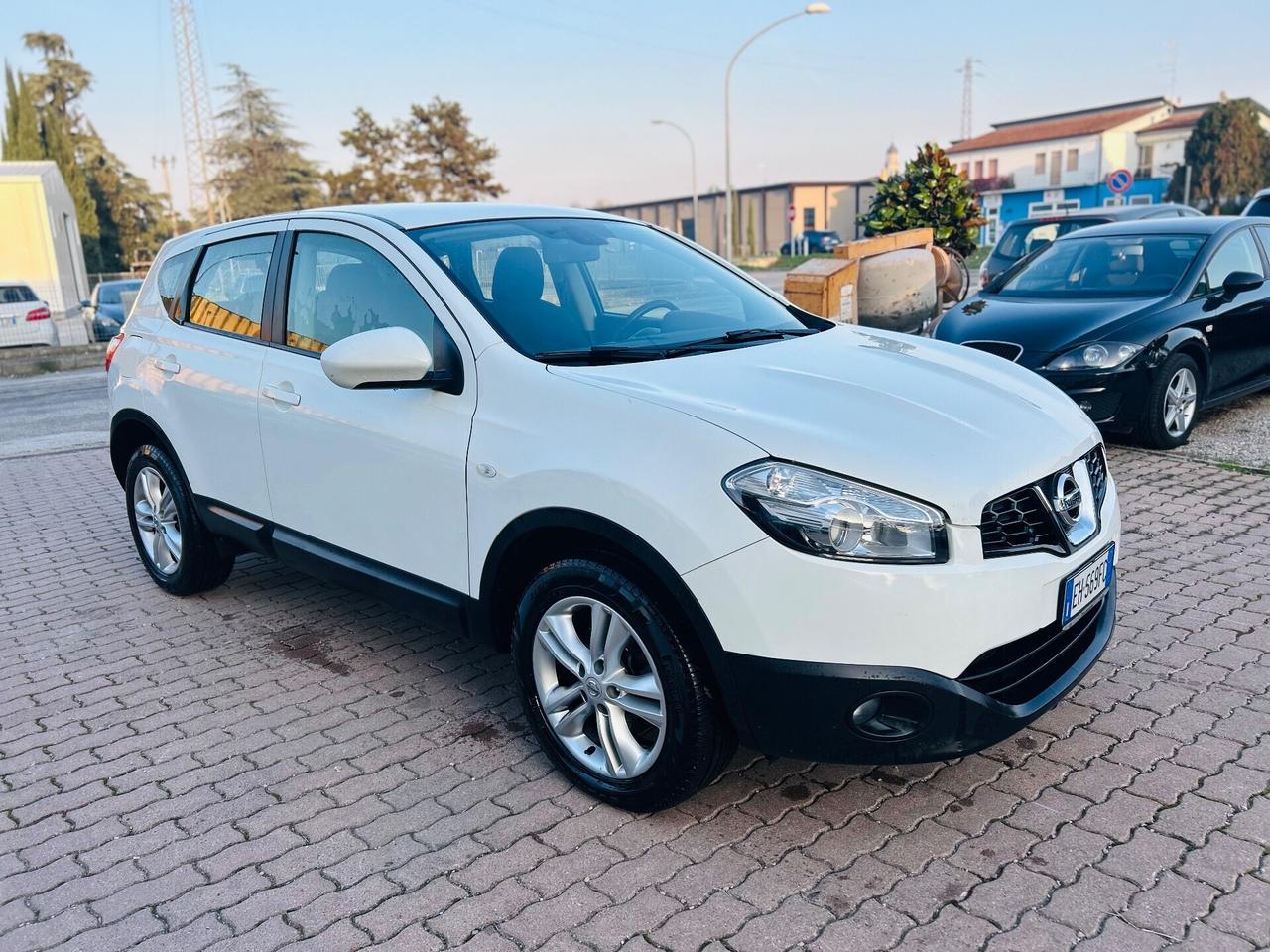 Nissan Qashqai 2.0 dCi DPF Tekna