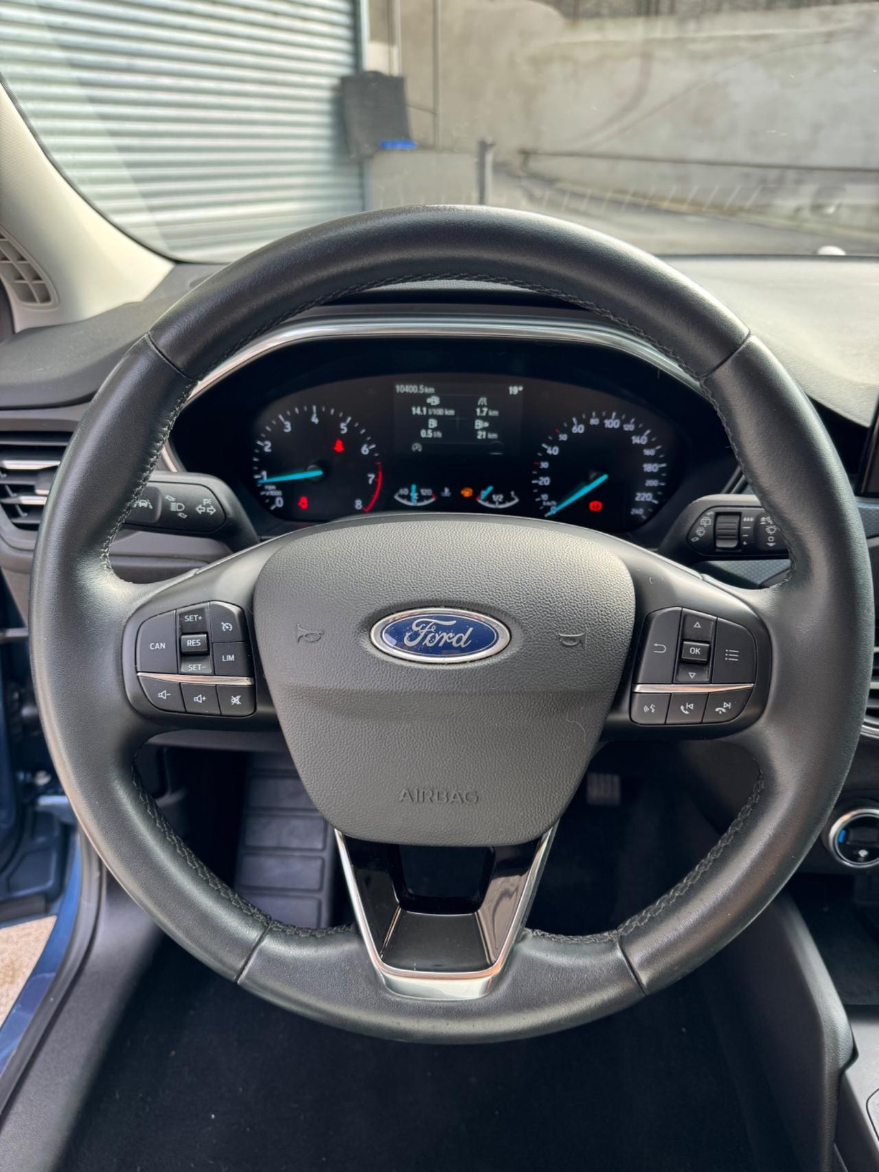 Ford Focus 1.0 Hybrid 125 CV Active acc permute