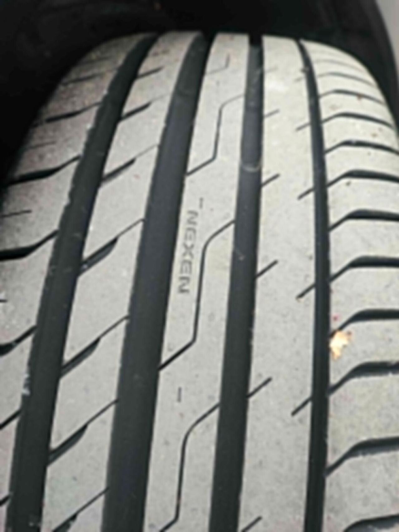 Peugeot 5008 1.5 bluehdi Allure S&S 7 posti 4 GOMME NUOVE