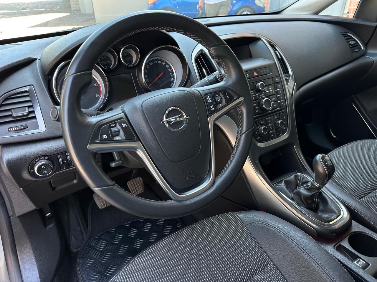Opel Astra 1.7 CDTI 110CV Sports Tourer Cosmo