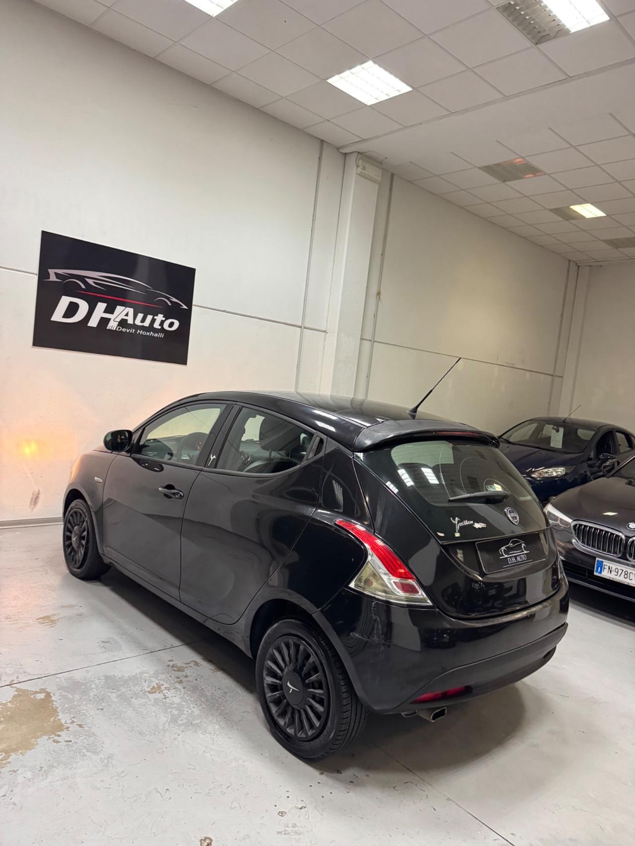 Lancia Ypsilon 1.2 69 CV 5 porte GPL Ecochic Gold
