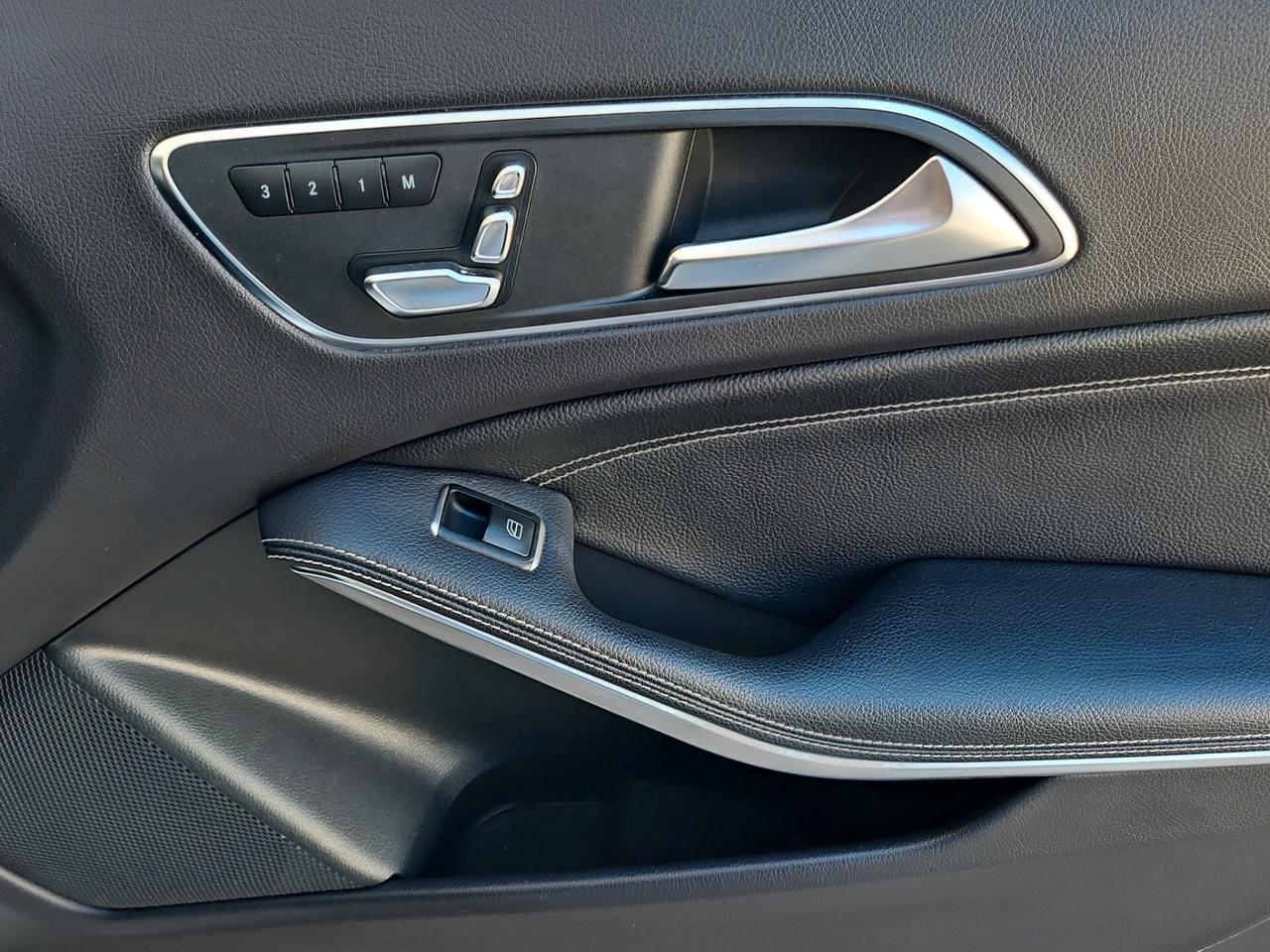 Mercedes-benz GLA 200 d Automatic Premium AMG FULL