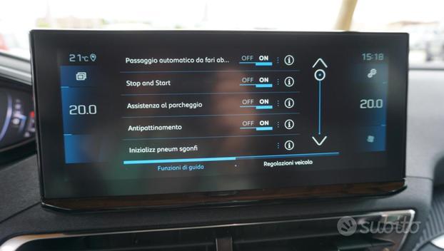 PEUGEOT 3008 BlueHDi 130 S&S EAT8 Allure Pack