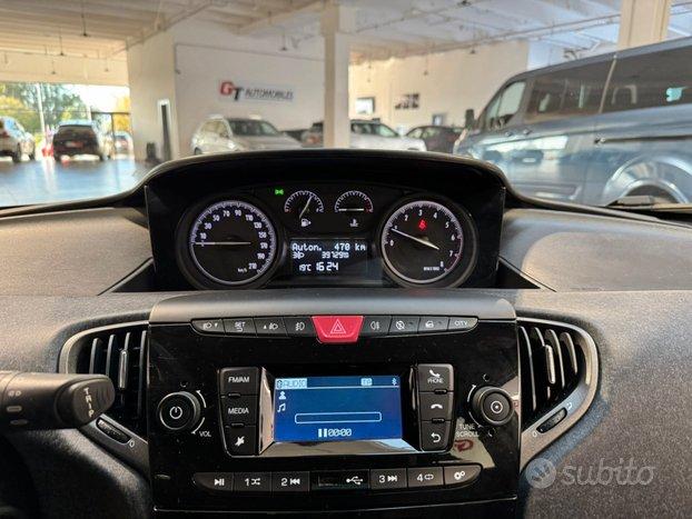 Lancia Ypsilon 1.2 69 CV 5 porte S&S Elefantino Bl