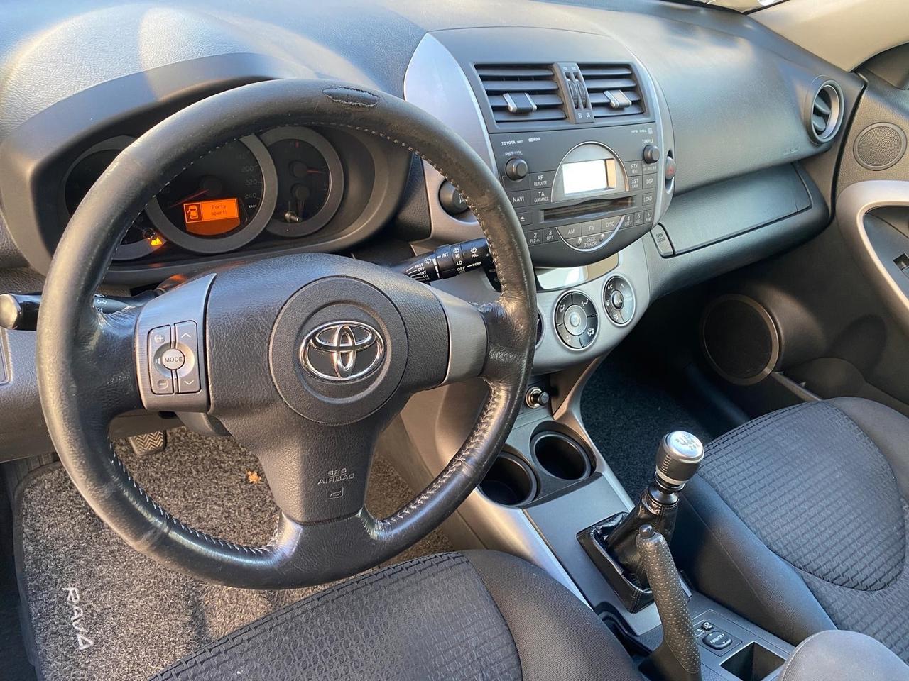 Toyota RAV 4 RAV4 Crossover 2.2 D-4D 136 CV Sol