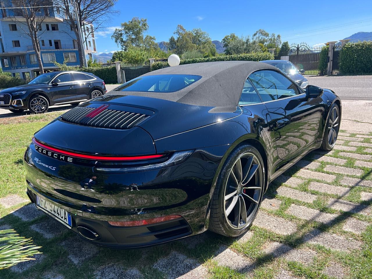 Porsche 992 Carrera 4S Cabrio-2019"KM 21.000"