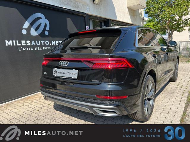 AUDI Q8 50 TDI 3x Sline Pano 7 anni garanzia ?990/mese