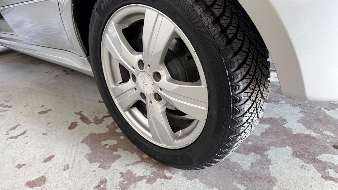 Mercedes-benz A 160 BlueEFFICIENCY Coupé Avantgarde