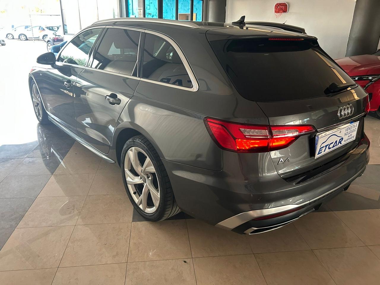 Audi A4 Avant 40 TDI S tronic S line edition