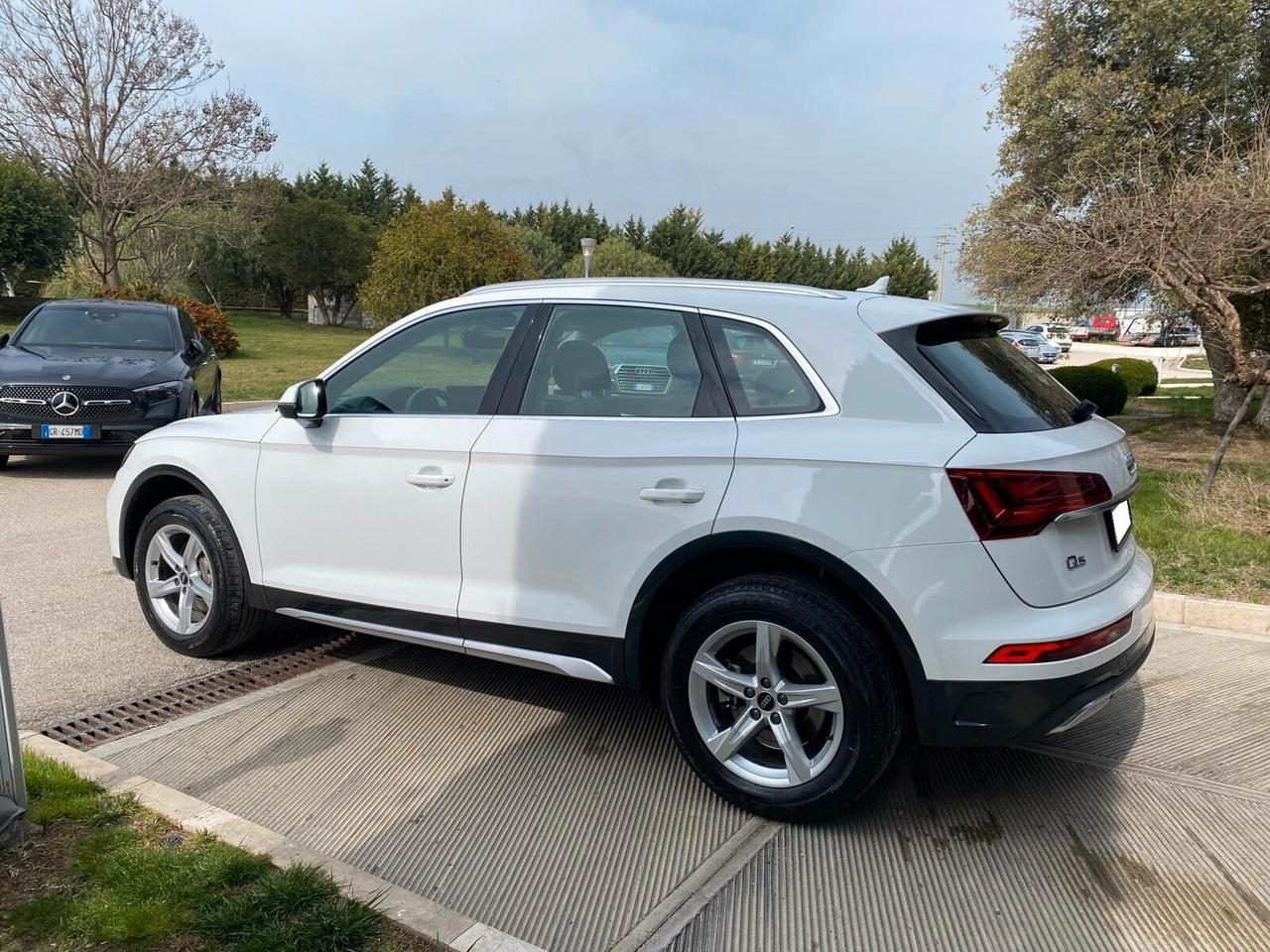 Audi Q5 40 TDI 204 CV quattro S tronic Business Advanced
