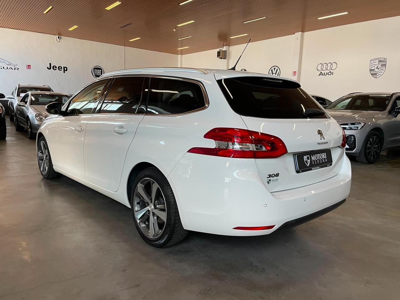 Peugeot 308 BlueHDi 130 S&S SW Allure