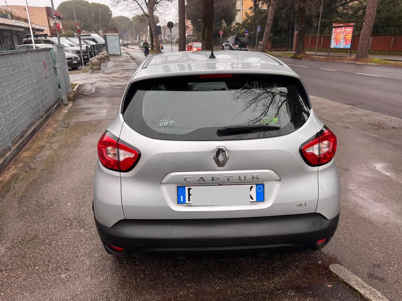 Renault Captur dCi 90 CV neopaten garanzia 12 mesi