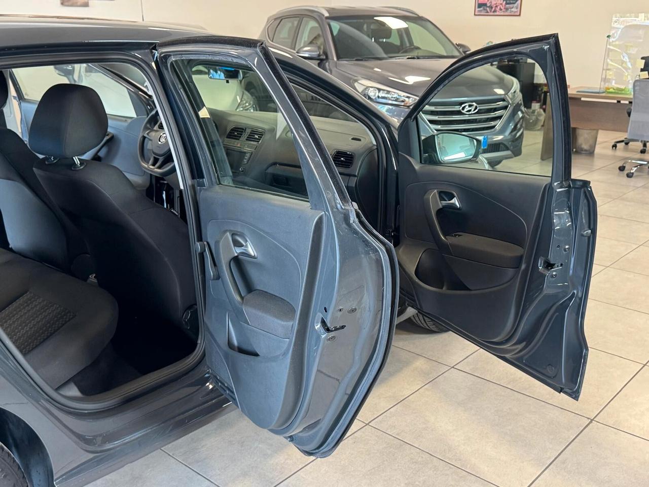 Volkswagen Polo 1.0 MPI BENZ 60CV 5P TRENDLINE 2016