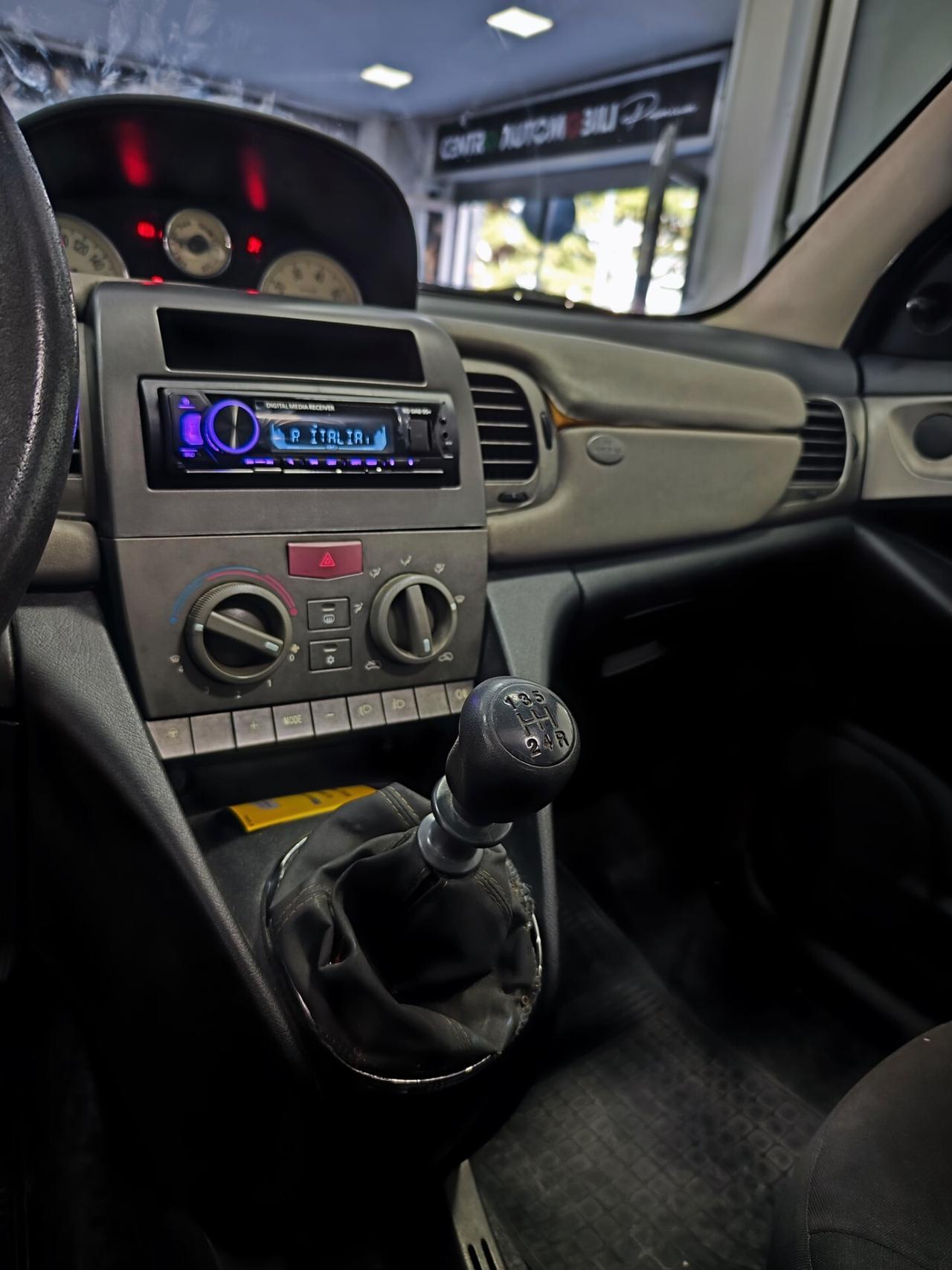 Lancia Ypsilon 1.2 16V Platino Tetto Apribile