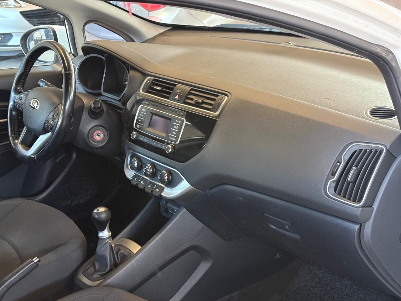 Kia Rio 1.2 CVVT 5p. Cool