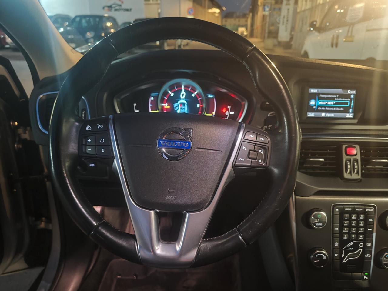 Volvo V40 Cross Country D2 1.6 Summum