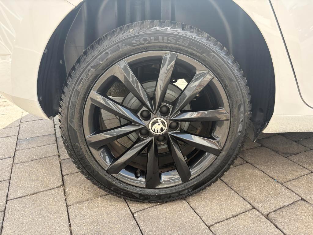Skoda Fabia 1.0 MPI 60 CV Twin Color Nero
