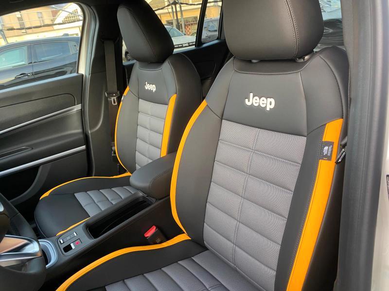 Jeep Avenger 1.2 turbo e-hybrid mhev The North Face 4xe 145cv edct6