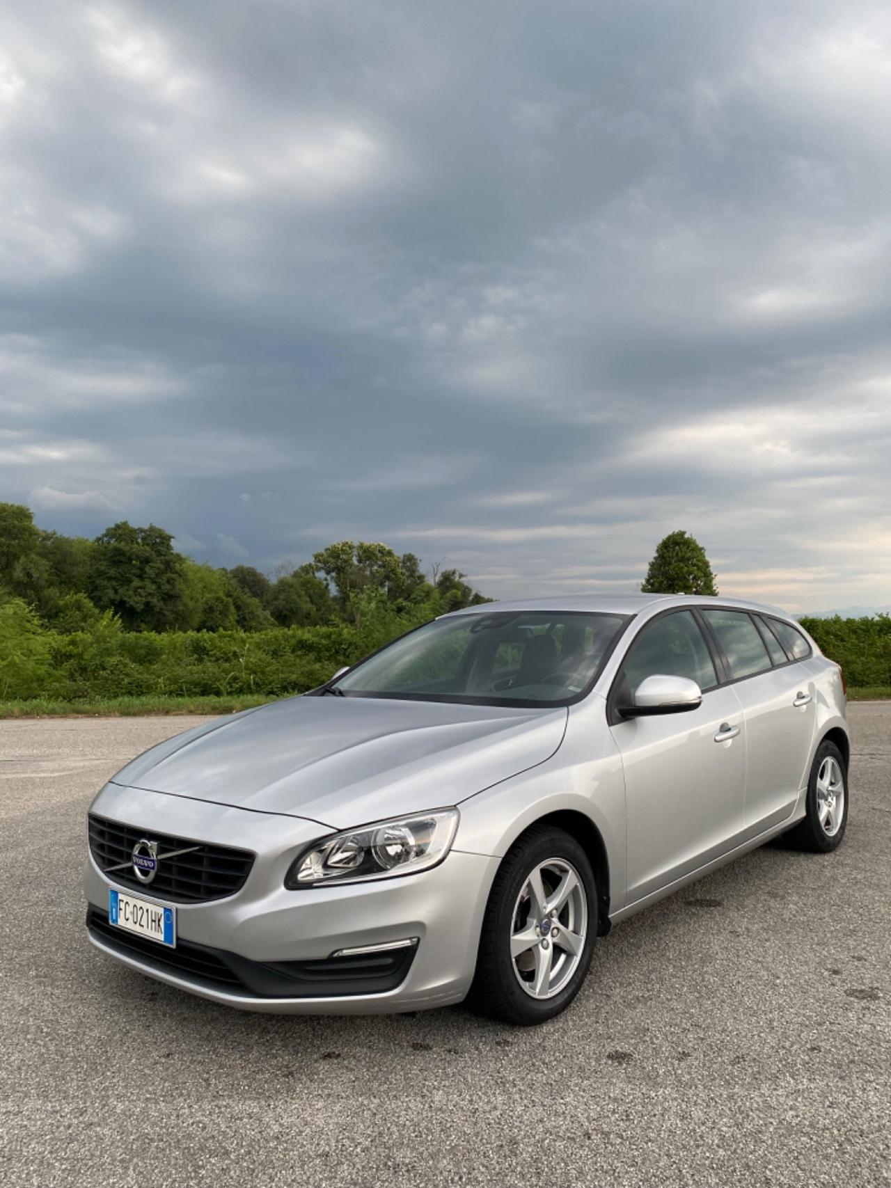 Volvo V60 D3 Geartronic Momentum