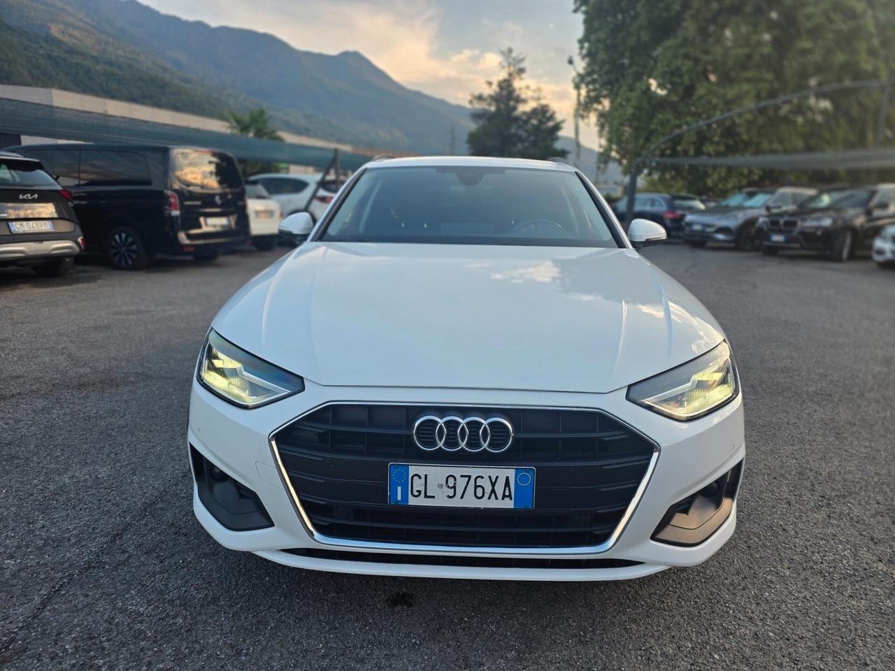 Audi A4 Avant 30 TDI/136 CV S tronic Business