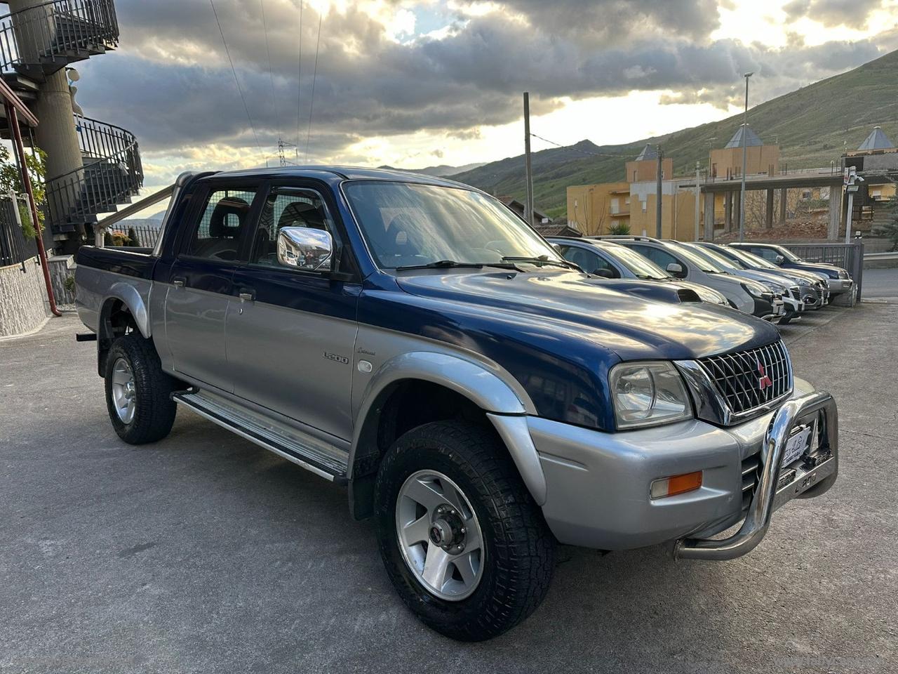 MITSUBISHI L200 2.5 TDI 4WD DC Pick-up GLS