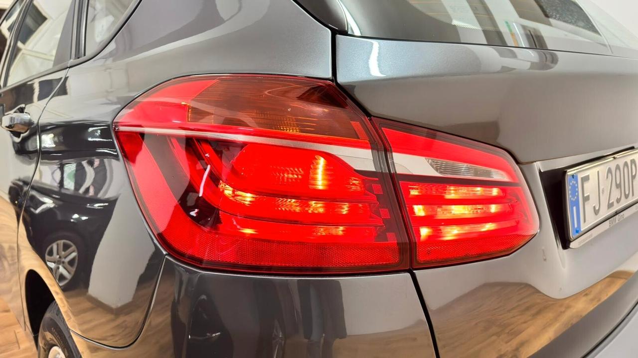 Bmw 2er Active Tourer 216d Luxury