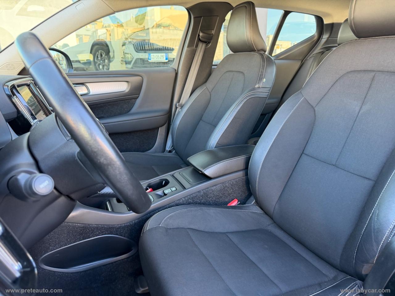 VOLVO XC40 D3 AWD Geartronic Momentum