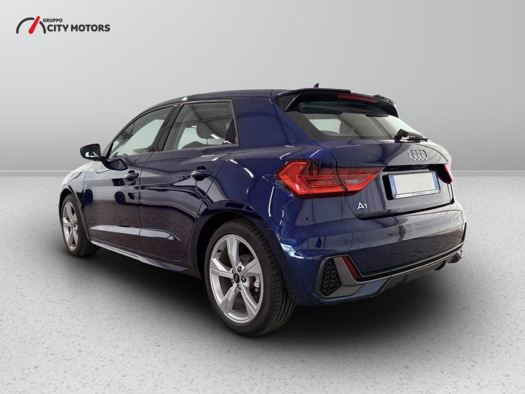 Audi A1 30 1.0 TFSI Identity Black S tronic