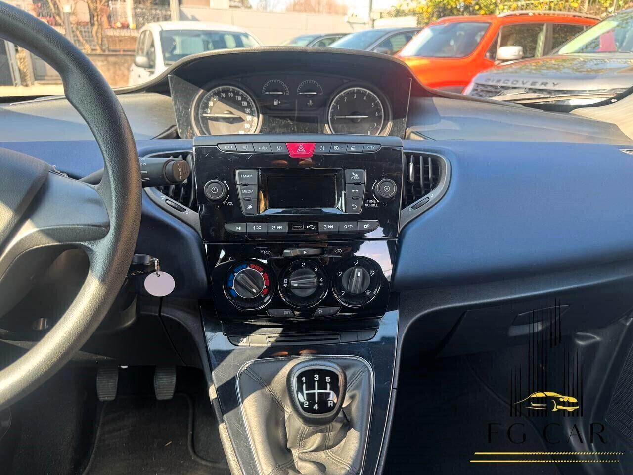 Lancia Ypsilon 1.2 69 CV 5 porte Platinum 02/2018